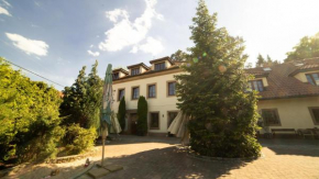 Hotels in Cernosice